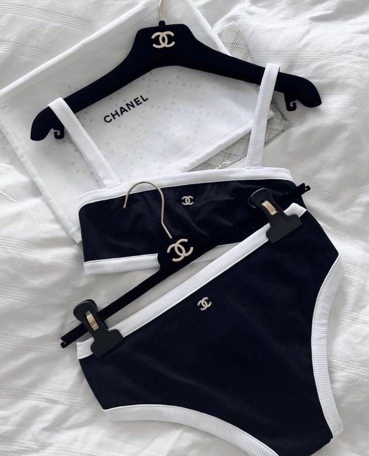 Expensive Swimsuit, Chanel Bathing Suit, Chanel Swimsuit, Swim Outfits, Designer Swimsuit, Swimwear Luxury, Luxury Swimsuits, Beach Looks, Designer Bikinis