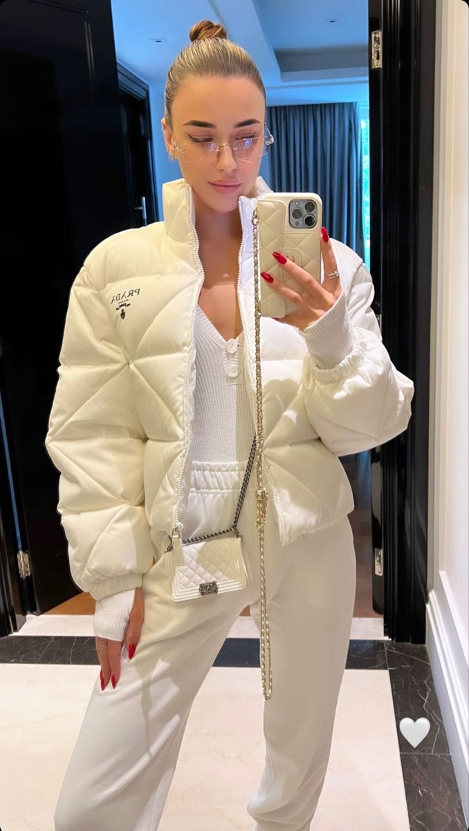 2024vision Board, Country Housewife, Celebrity Casual Outfits, Style Steal, Woman Suit Fashion, Winter Fashion Outfits, Casual Elegance, Fall Winter Outfits, All White