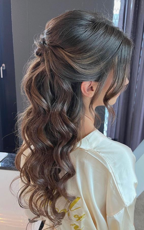 Bridesmaid Hair Inspo, Simple Prom Hair, Quince Hairstyles, Long Hair Wedding Styles, Prom Hairstyles For Long Hair, Formal Hairstyles, Bride Hairstyles, Curly Hair Styles Naturally, Down Hairstyles