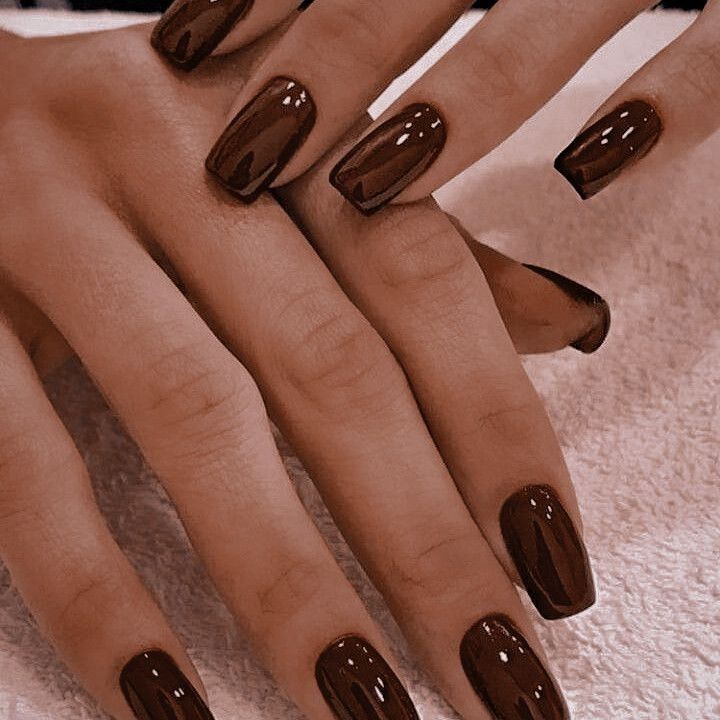 Dark Red Brown Nails, Brown Natural Nails, Brown Gel Nails Short, Dark Neutral Nails, Deep Brown Nails, Dark Chocolate Nails, Espresso Nails, Dark Brown Nails, Pink Tip Nails