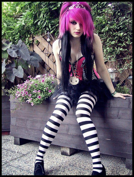 #MaryVainglorious  (*////* Emo Mode, Emo Scene Outfits, Cute Emo Outfits, Emo Clothes, Scene Goth, Emo Scene Hair, Outfits Female, Scene Outfits, Scene Girls