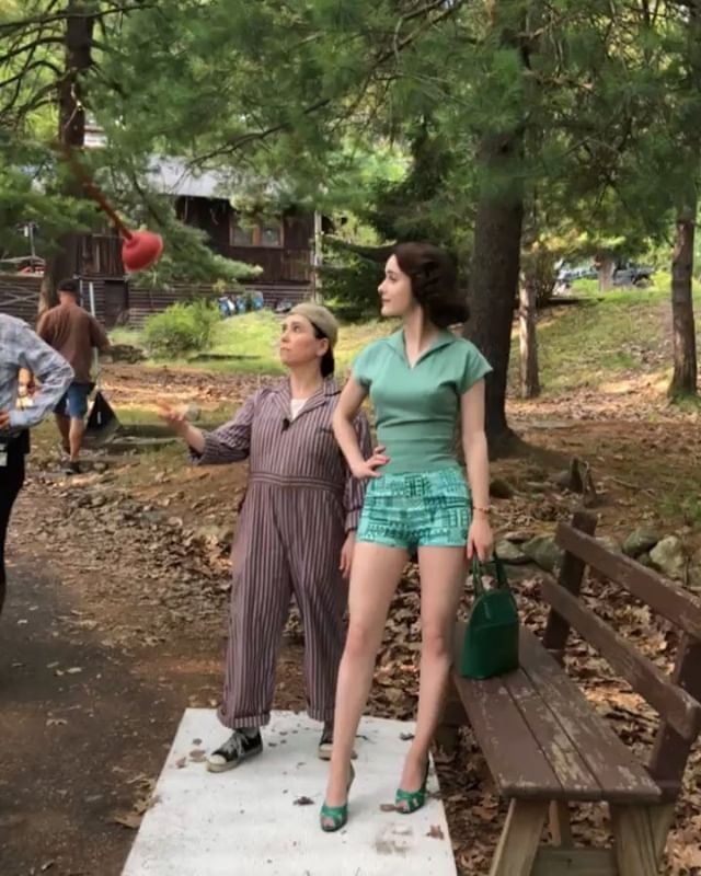 Maisel Outfits, Marvelous Mrs Maisel Fashion, Mrs Maisel Fashion, 1950 Outfits, Midge Maisel, Alex Borstein, Bts Moments, Marvelous Mrs Maisel, Mrs Maisel