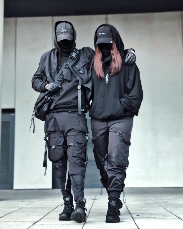 Techwear Couple, Korean Black Outfit, Techwear Men, Grunge Anime, Techwear Streetwear, Tech Wear, Techwear Outfits, Tactical Wear, Techwear Fashion