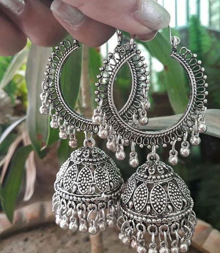 Oxidized Jewellery, Jhumka Designs, Earrings Outfit, Bridal Tips, Silver Jewelry Accessories, Oxidised Silver Jewelry, Indian Accessories, Indian Jewelry Earrings, Metal Jewellery