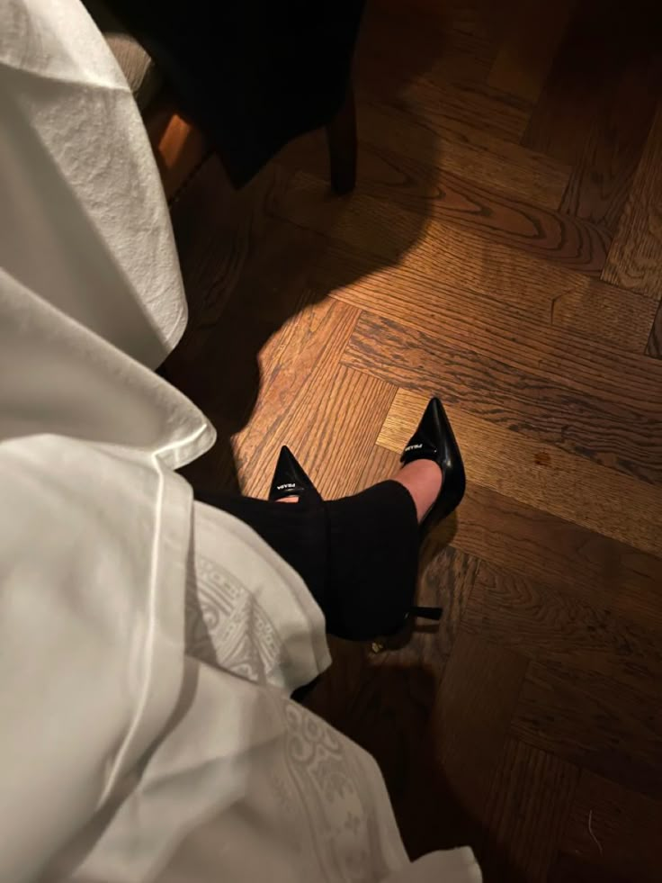 Prada Brushed Leather Slingback Pumps, Prada Pumps Outfit, Prada Slingback Pumps, Black Prada Heels, Slingback Heels Outfit, Prada Slingback, Bridal Dpz, Small Bedroom Inspiration, Black Slingback Heels