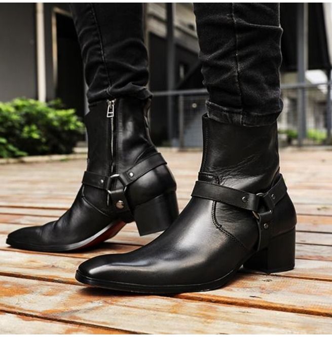 Low Heel Ankle Boots, Mens Dress Boots, Ankle Boots Men, Mens Boots Fashion, Black Leather Ankle Boots, Mens Black Leather, Mens Fashion Shoes, Chelsea Boot, Casual Boots