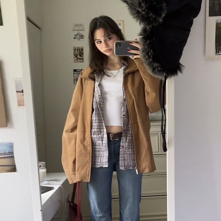 winter or fall outfit inspo Fits Aesthetic Winter, Sag Szn, Layered Winter Outfits, Kate Brock, Layered Fits, Downtown Outfits, Fits Aesthetic, New York Spring, Aesthetic Winter