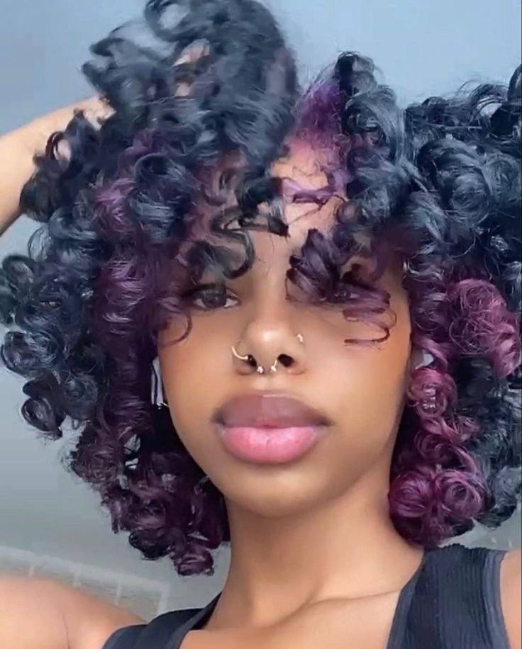 Black Hair With Pink Underneath, Hair With Pink Underneath, Hair Stripes, Dyed Curly Hair, Girl Hair Colors, Colors Hair, Hair Dyes, Dyed Hair Inspiration, Dyed Natural Hair