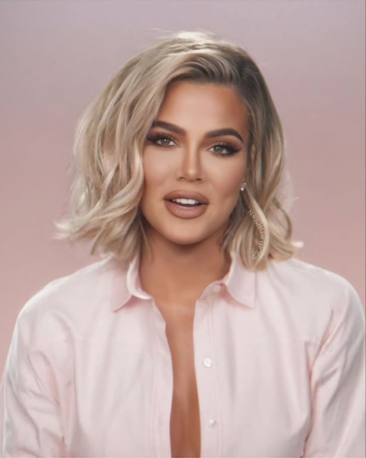 Short Hair Kardashian, Khloe Kardashian Hair Short Long Bobs, Khloe Kardashian Long Bob, Khloe Short Hair, Chloe Kardashian Hair 2023, Khloe Kardashian Short Hair, Short Haircuts For Round Face Shape, Khloe Kardashian Bob, Khloe Kardashian Hair Short