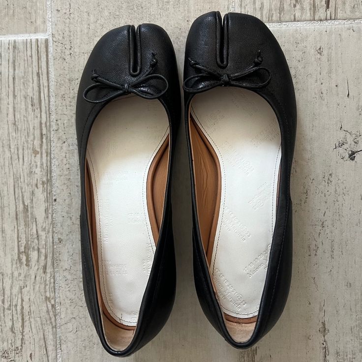 Only Worn A Handful Of Times Because They Are Too Small. Perfect Condition. Mui Mui Flats, Tabis Margiela, Margiela Tabi Ballet Flats, Maison Margiela Tabi Ballet, Tabi Ballet Flats, Tabi Flats, Dollar Dress, Maison Martin Margiela Shoes, Unorganized Idea