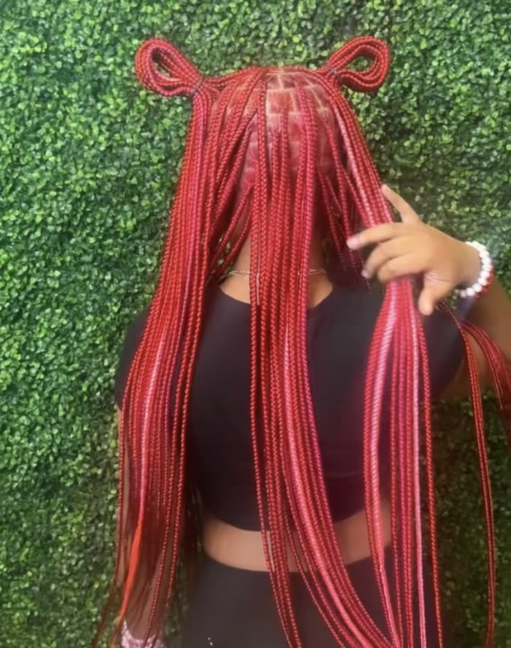 Pink Small Knotless Braids, Red And Pink Knotless Braids, Red Hair Hairstyles Braids, Red And Blonde Knotless Braids, Long Knotless Box Braids With Color, Burgundy And Pink Braids, Pink Knotless Box Braids, Red And Pink Braids, Ginger And Pink Braids