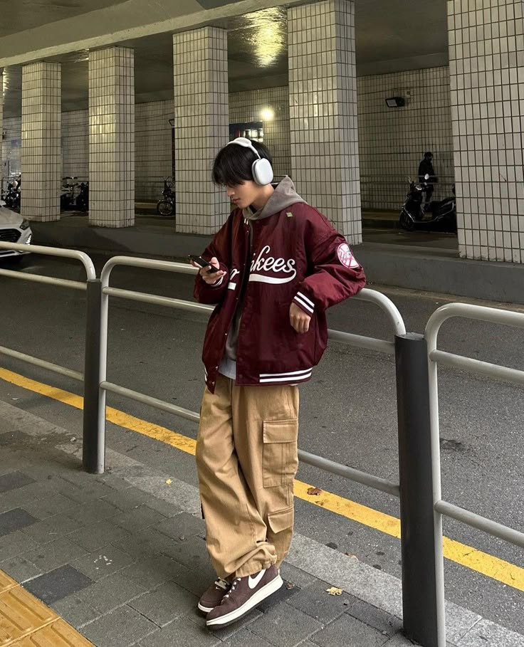 Korean Street Fashion Men, Baggy Fashion, Guys Fashion Casual, Guy Fits, Trendy Boy Outfits, Aesthetic Outfits Men, Classy Outfits Men, Street Fashion Men Streetwear, Men Stylish Dress