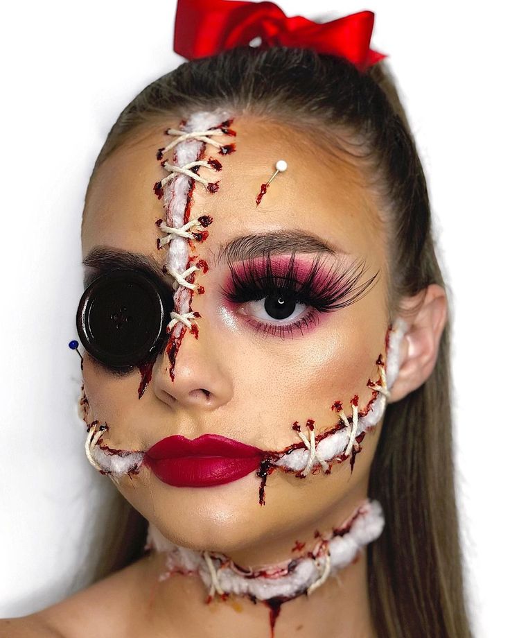 Ragdoll Makeup Halloween, Halloween Hair Tutorial, Voodoo Doll Costume Makeup, Spooky Doll Costume, Creepy Doll Halloween Makeup, Voodoo Doll Makeup Halloween, Scary Doll Makeup Halloween, Haunted Doll Makeup, Ragdoll Costume