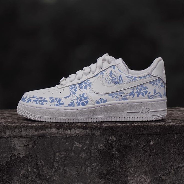 Blue And White Porcelain Custom Air Force 1-shecustomize Shoe Customs, Painted Air Force 1, Porcelain Design, Painting Shoes, Air Force 1 Custom, Custom Air Force 1, Custom Nike, Blue And White Porcelain, Custom Nikes