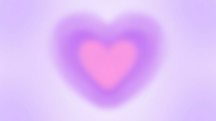 a blurry image of a heart shaped object