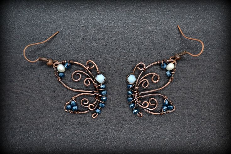 Butterfly Earrings, Copper Earrings, Wire Earrings, Crystal Earrings, Sparkling Earrings, Small Dangle Earrings, Wire Wrapped Earrings ❤️ Totally handmade, cute butterfly earrings They are made of raw copper wires and are oxidized to a beautiful brownish color. They are polished and covered with special metal varnish to protect the color. They are decorated with crystal, sparkling beads. Many beads are available! Please contact me if you would like some other color! ★ Size: Total length (with th Small Wire Wrapped Earrings, Butterfly Wire Earrings, Wire Wrap Butterfly, Unique Butterfly Earrings For Jewelry Making, Wire Wrapped Butterfly, Sparkling Earrings, Wire Jewelry Earrings, Oversized Hoop Earrings, Twist Jewelry