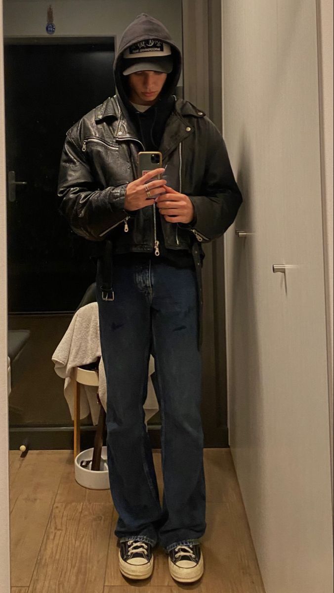 Men Outfit Leather Jacket, Black Denim Jacket Outfit, Black Hoodie Outfit, Biker Jacket Outfit, Black Leather Jacket Outfit, Denim Outfit Men, Leather Jacket Outfit Men, Hoodie Outfit Men, Black Leather Jacket Men