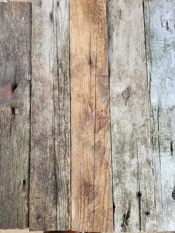 an image of wood planks that are very old