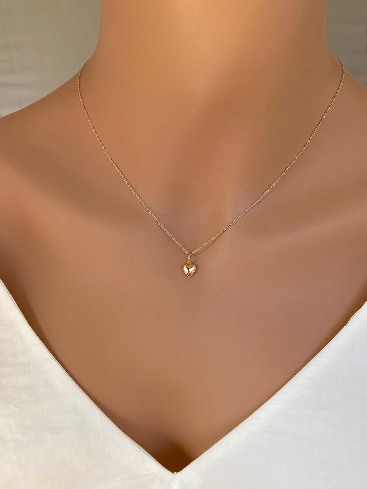 14k Gold Tiny Heart pendent and super skinny Rope Chain - 14k yellow Gold tiny Heart Pendant - Tiny gold heart pendent - Puff heart Gold Chain With Small Pendant, Simple Lockets For Gold Chain, Gold Chain Pendal Design, 11:11 Necklace, Diamond Pendent Necklace, Pendant Designs Gold Simple, Gold Chain Pendant Designs, Pendent Designs Gold, Diamond Pendants Designs Unique