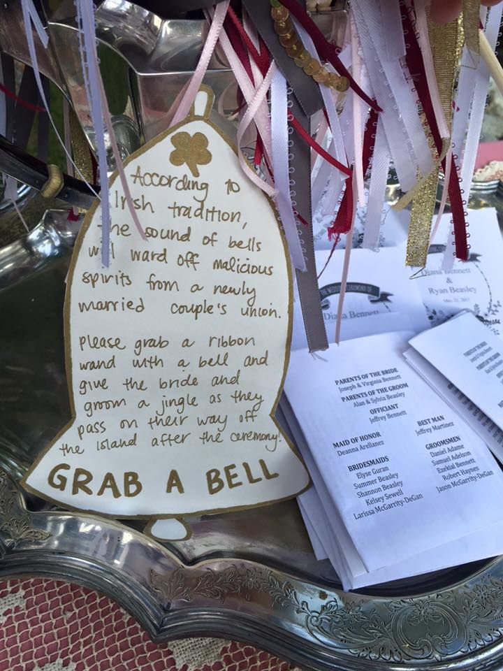 there is a plaque on the table that says graba bell