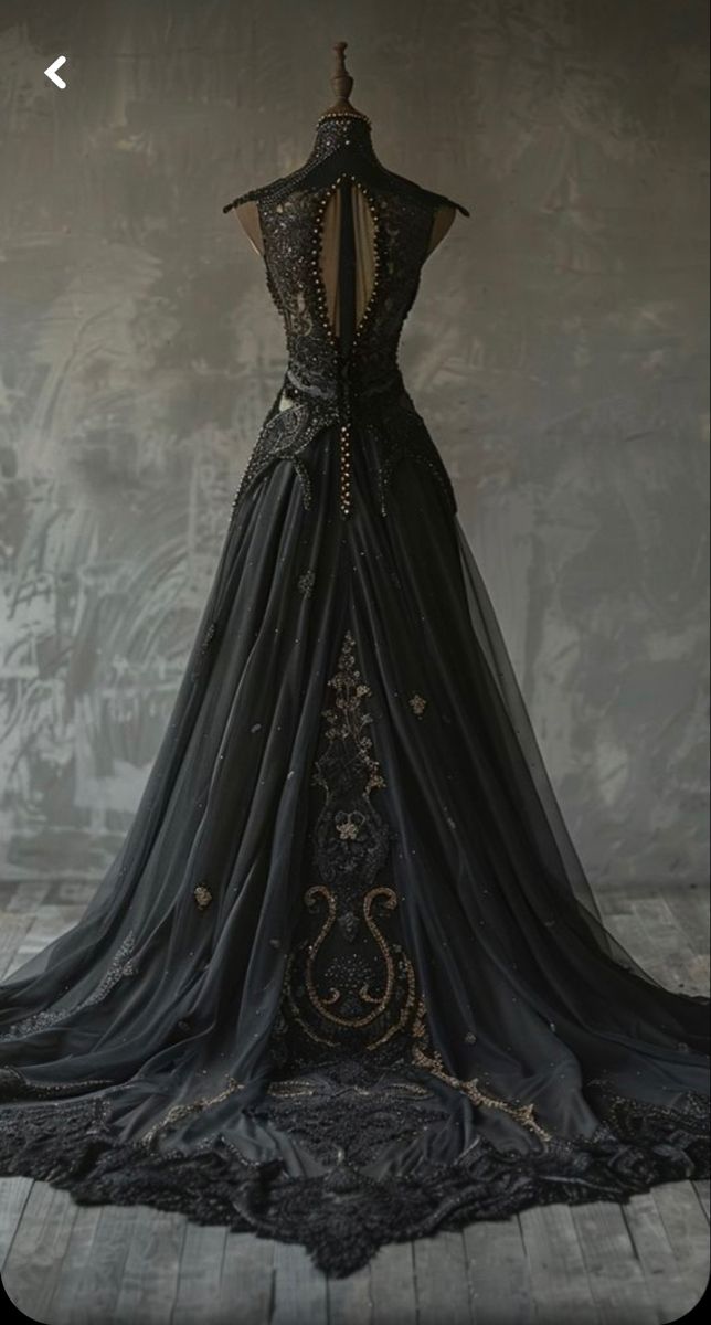 Masquerade Gowns, Fantasy Fits, Dark Romantic Wedding, Black Wedding Dress, Fairytale Fashion, Goth Wedding, Costume Inspo, Dark Wedding, Night Court