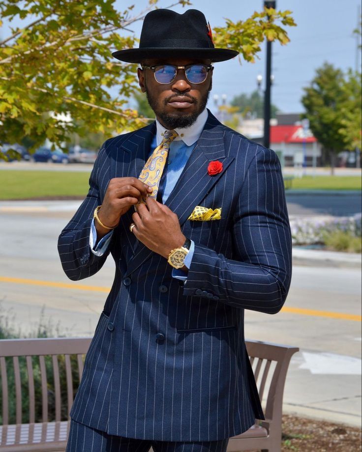 Hat Styles Men, Black Men In Suits, Black Mens Fashion Suits, Black Men Suits, Blue Pinstripe Suit, Dapper Mens Fashion, Black Men's Fashion, African Shirts For Men, Black Men Fashion Swag