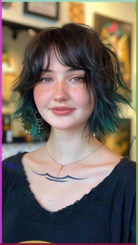 Trendy Haircut For Round Faces, Cool Hairstyles Women, Medium Bob Thick Hair, Shaggy Curtain Bangs Short Hair, Moon Face Haircut, Short Haircuts For Wide Faces, Rounded Face Hairstyles, Types Of Bangs For Short Hair, Pretty Haircuts Short