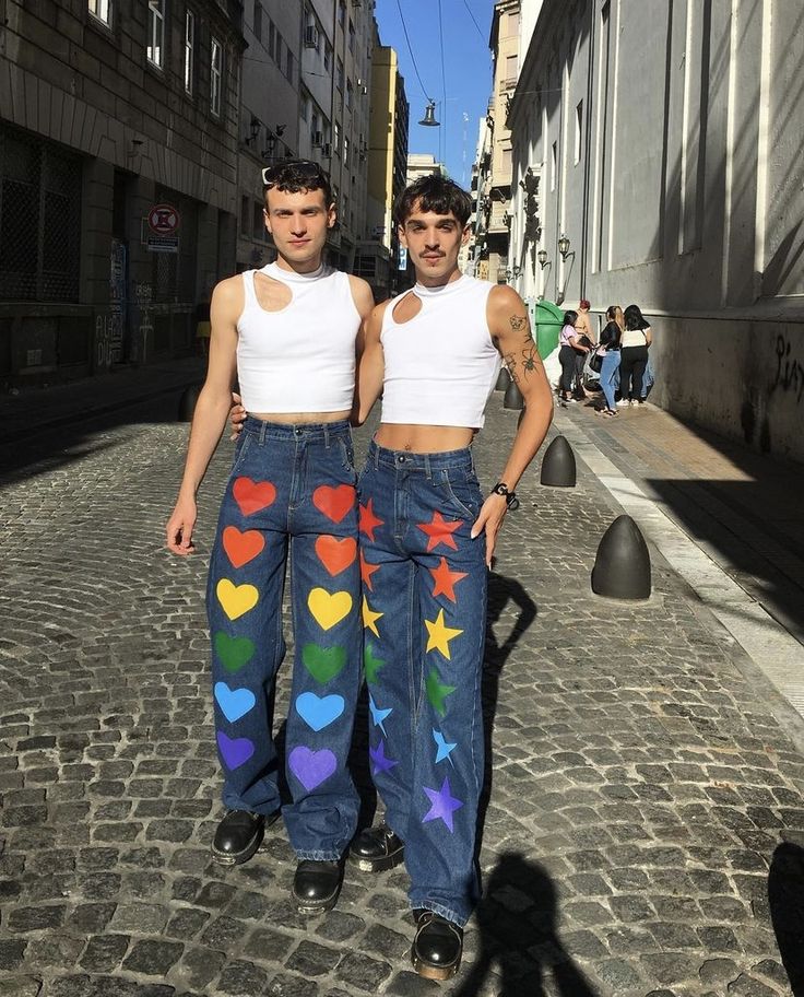 2023 Pride Outfits, Pride Fits Men, Y2k Pride Outfits, Rainbow Male Outfit, Pride Fest Outfit Ideas, Pride Outfit Inspiration, Pride Outfits Masc, Pride Couple Outfits, Male Pride Outfit