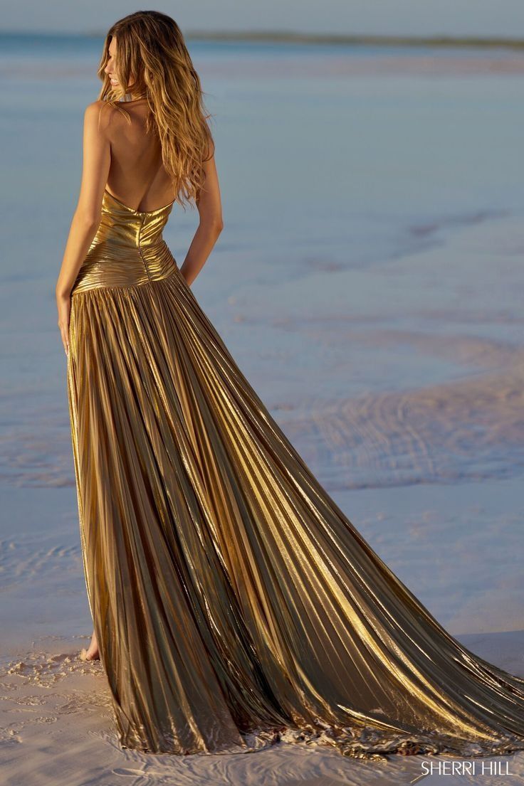 Metallic Gown, Mermaid Evening Gown, Trumpet Dress, Sherri Hill Prom Dresses, Evening Dresses With Sleeves, Sherri Hill Dresses, Metallic Fabric, Flowing Skirt, Sherri Hill