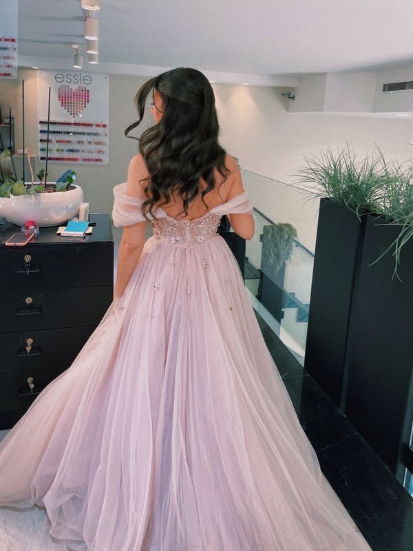 Prom Dresses Pastel, Light Pink Prom Dress, Matric Dress, Off Shoulder Evening Dress, Elegant Ball Gowns, Classy Wedding Dress, Women Dresses Classy, Dresses Formal Elegant, Pretty Prom Dresses