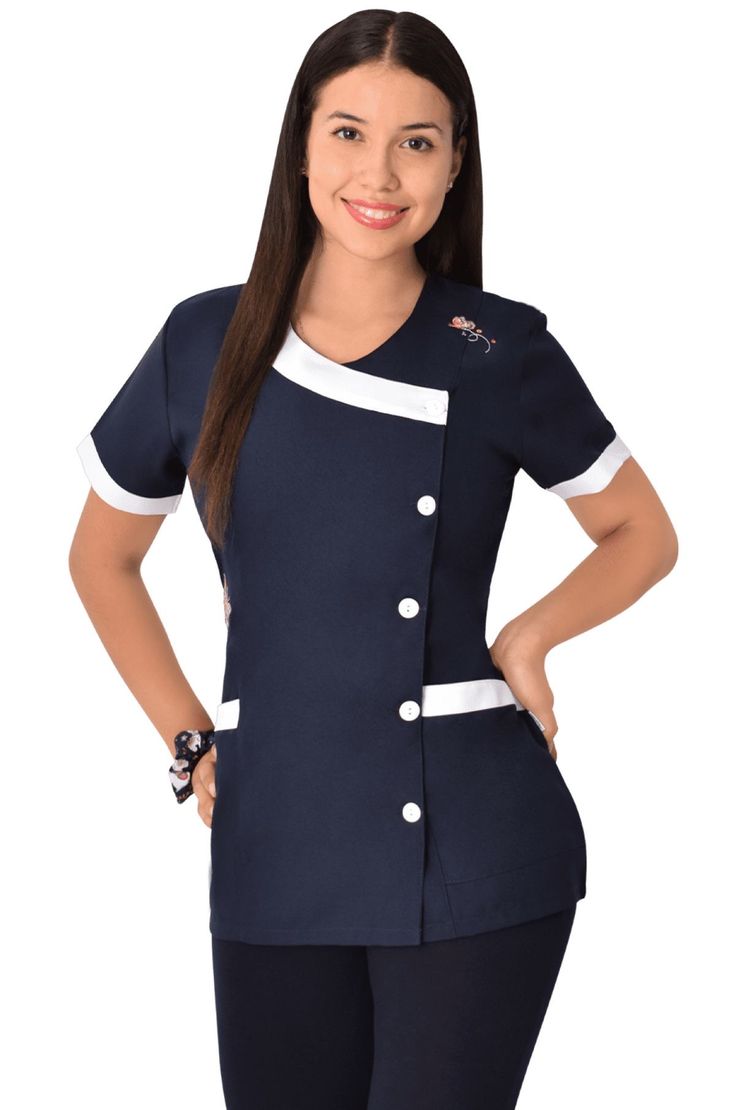 Beauty Salon Uniform Ideas, Nurse Outfit Scrubs, Medical Scrubs Fashion, Nurse Dress Uniform, Beauty Uniforms, Stylish Scrubs, Medical Scrubs Outfit, Scrub Style, Dress Sewing Tutorials