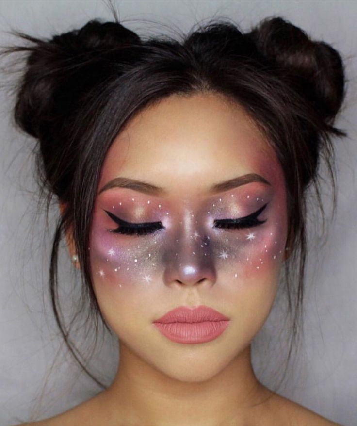 Galaxy makeup Nem Halloween Makeup, Celestial Makeup, Cosmic Woman, Alien Make-up, Costume Makeup Tutorial, Make Up Diy, Makeup Zombie, Fantasy Make-up, Halloweenský Makeup