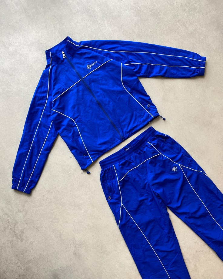 Men Tracksuit Outfit, Blue Tracksuit, Apparel Design Inspiration, Custom Shoes Diy, Track Suits, Gym Attire, Blue Clothing, Streetwear Fits, Street Fashion Men Streetwear