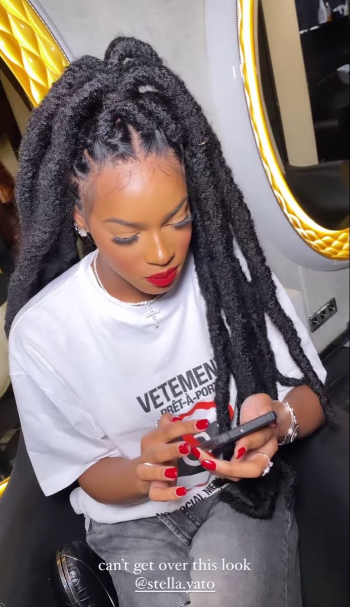 Faux Locs Wicks, Large Dreadlocks Black Women, Wicks Dreads Women, Wicks Locs On Females, Thick Faux Locs Hairstyles, Female Wicks Locs, Faux Wicks, Jumbo Faux Locs Hairstyles, Big Locs Black Women