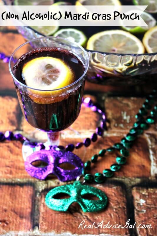 Non Alcoholic Mardi Gras Punch Recipe Mardi Gras Punch, Mardi Gras Drinks, Purple Drink, Mardi Gras Party Ideas, Mardi Gras Recipes, Bunco Night, Madi Gras, Nonalcoholic Drinks, Mardi Gras Ideas