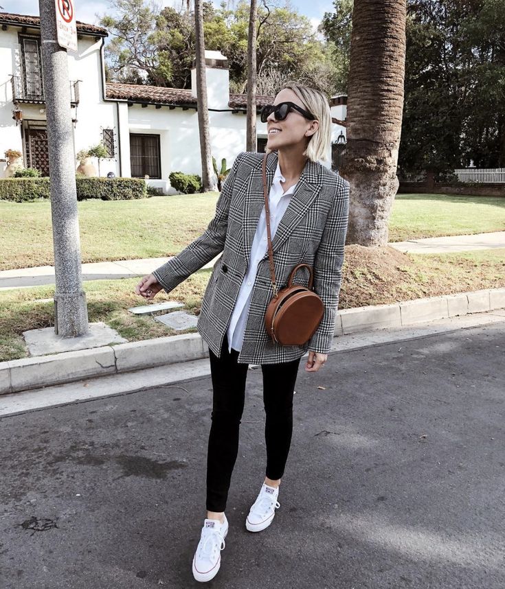 Check Blazer Outfit Women, Checkered Blazer Outfit, Check Blazer Outfit, Grey Blazer Outfit, Blazer Casual Outfit, Plaid Blazer Outfit, Blazer Outfits Casual, Blazer Outfits For Women, Blazer Outfit