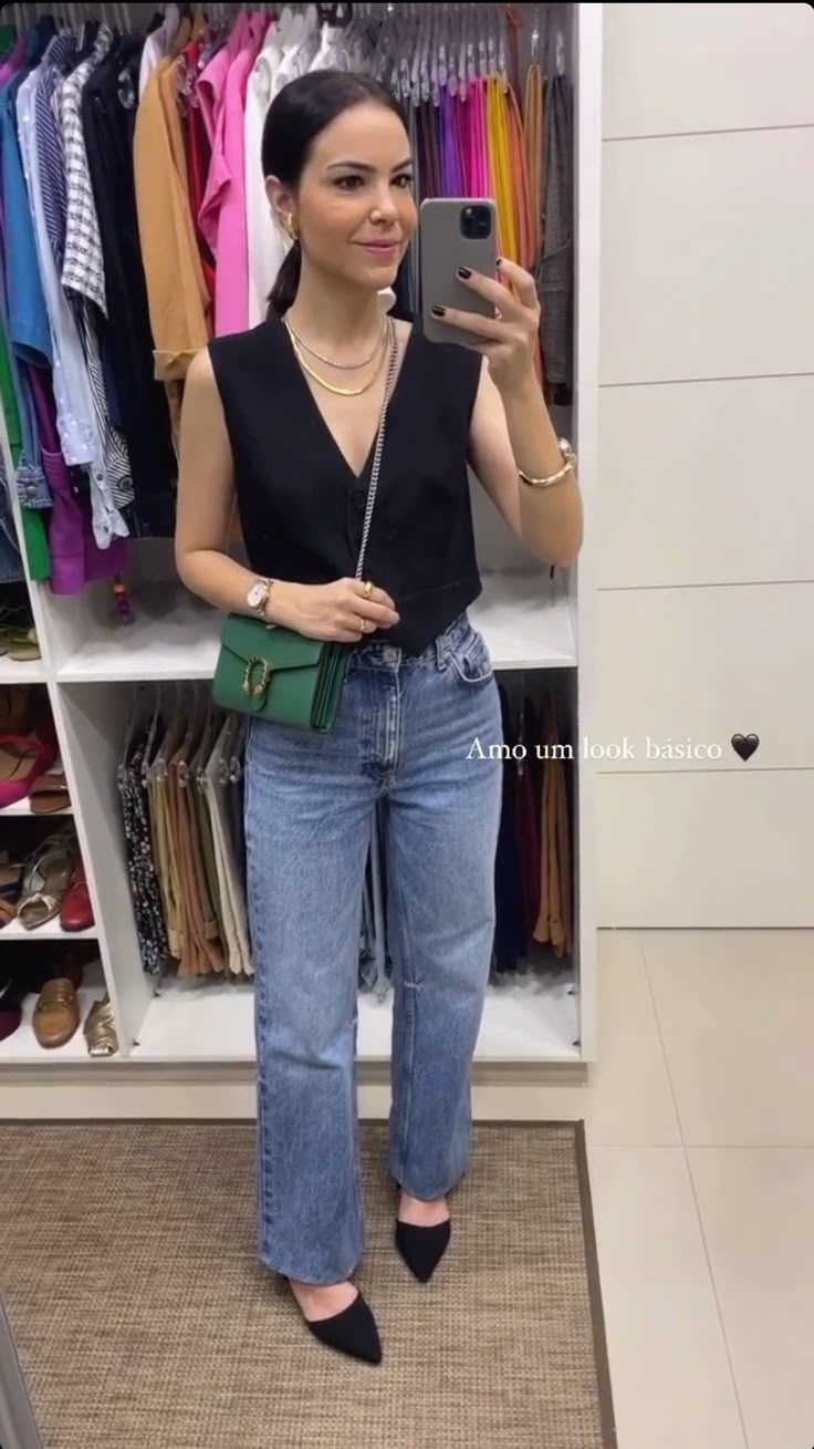 Zara Looks, Casual Chic Outfits, Look Jean, Classic Style Outfits, Jean Straight, Elegante Casual, Outfit Jeans, Casual Chic Outfit, Fashion Mistakes