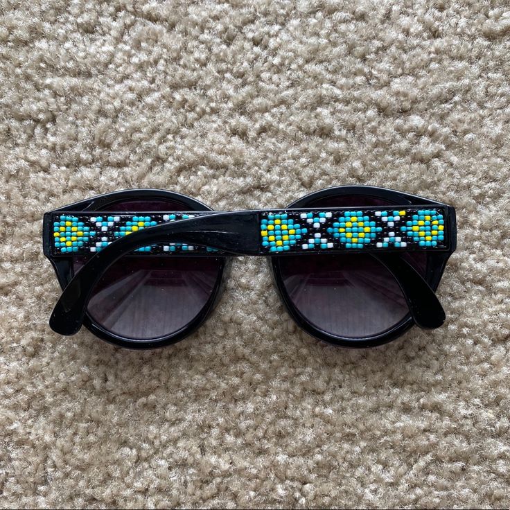 New Without Tag All Sunglasses Buy One Get One Free! Business Merch, Beaded Sunglasses, Buy One Get One Free, Buy One Get One, Bead Weaving, Bead Work, Sunglasses Accessories, Rayban Wayfarer, Beading