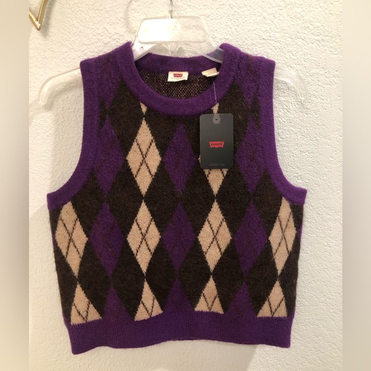 New With Tag Levi’s Deja Vu Sweater Vest Size Small , Multicolor The Measurements Are : From Armpit To Armpit Is About 18” Across The Bottom Is About 16” Total Length Of The Item Is About 19.5” 68% Acrylic, 29% Polyester, 3% Elastane Smoke And Pets Free Home Retro Purple Winter Tops, Vest Top Outfits, Goth Sweater, Fall Thrift, Thrift Inspo, Oc Inspiration, Brush Art, Male Clothes, 2000s Fashion Outfits