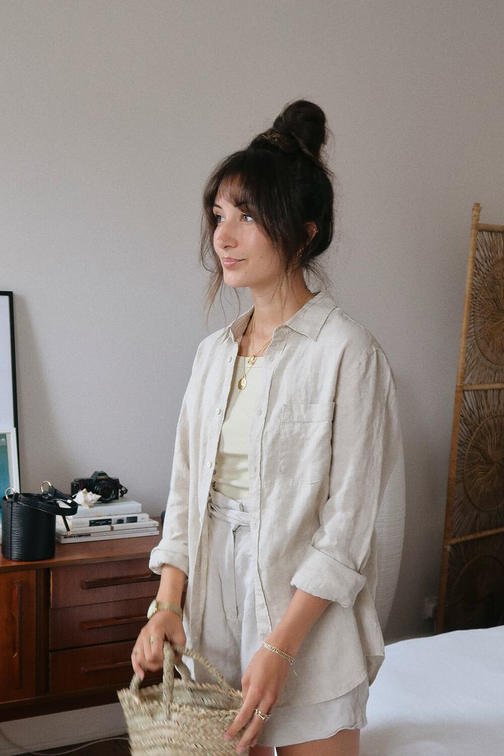 Oversized Feminine Outfit, Boho Shirt Outfit, Rosie Ann Butcher, Dress And Oversized Shirt, Rosie Butcher, Oversized Linen Shirt Outfit, Summer Minimalist Fashion, Oversized Shirt Outfit, Oversized Linen Shirt