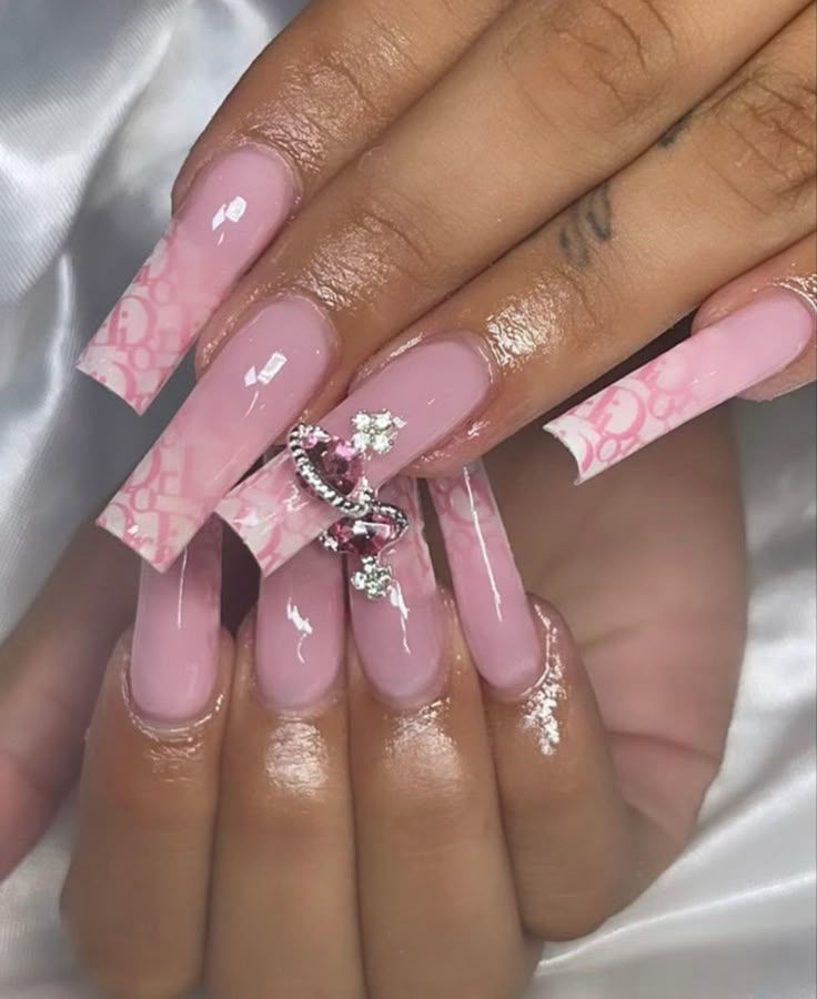 Christian Dior Nails, Nail Designs Dior, Dior Acrylic Nail Designs, Dior Inspired Nails, Nails With Dior Logo, Dior Nail Design, Pink Dior Nails, Designer Foil Nails, Dior Nails Acrylic