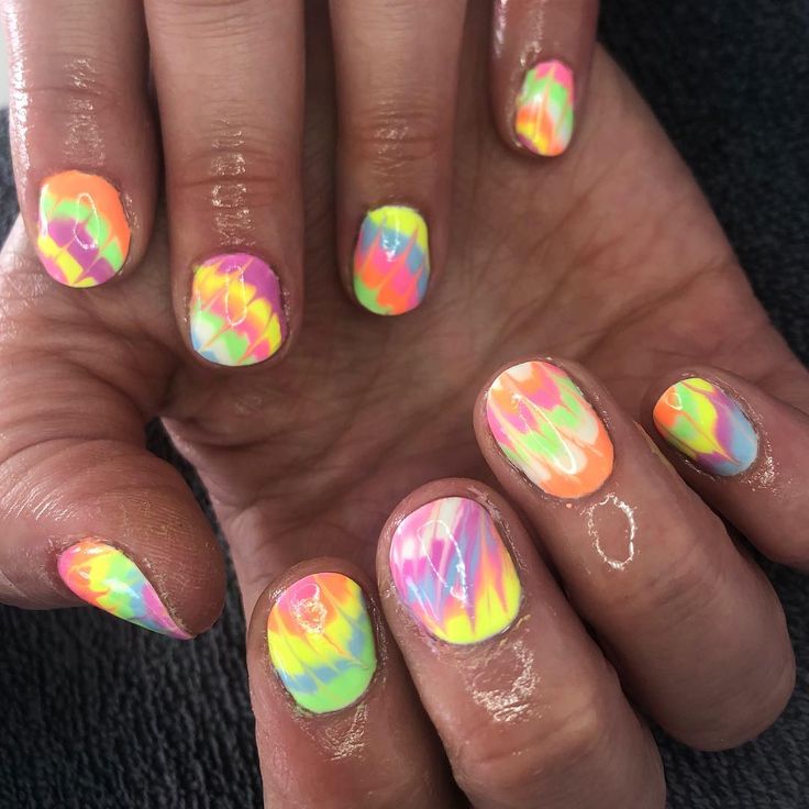 Tie-dye nails are the new nail trend for summer 2019, and Instagram is full of color manicure ideas. Check out all the coolest tie-dye nail looks to try this season. Tie Dye Nails Acrylic, Manicure Hacks, Color Manicure, New Nail Trends, Confetti Nails, Watermelon Nails, Sunflower Nails, Tie Dye Nails, Nail Trend