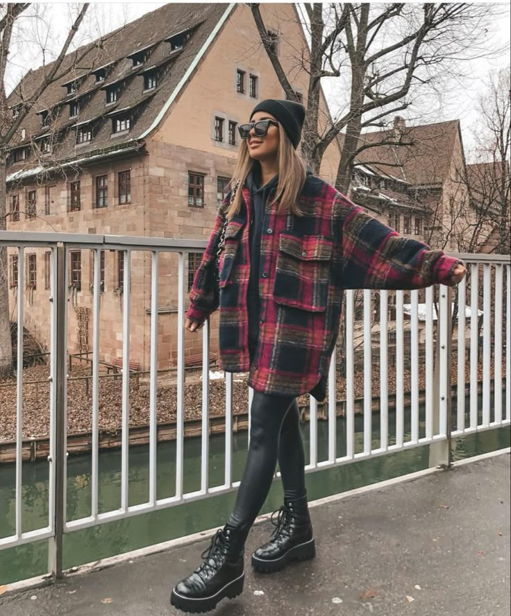 Winter Outfits Plaid Jacket, Black And Plaid Outfit, Flannel And Vans Outfits, Edgy Comfy Outfits Winter, Girly Combat Boots Outfit, Doc Marten Fall Outfits Women, Cold Fall Night Outfit, Big Flannel Jacket Outfit, Black Pant Fall Outfit