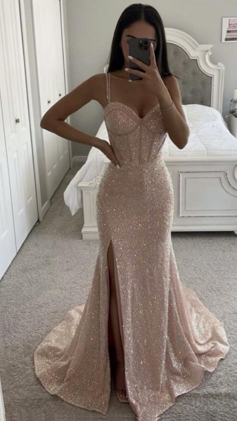 Matric Ball Dresses, Corset Gowns, Prom Dress Sparkly, Prom Dress Inspo, Classy Prom, Sparkly Prom Dress, Corset Gown, Trendy Prom Dresses, Deb Dresses