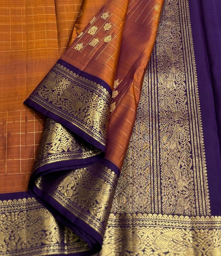 MATERIAL : TRADITIONAL KANJIVARAM HANDLOOM PURE SILK SAREE, MESSAGE US @kssilksaree FOR ORDER AND QUERIES - PURE SILK ASSURED WITH SILK MARK TAG WITH HOLOGRAM. - FOR MORE DETAILS DM R WHATSAPP ‪‬ +91 80158 02147. ———————————————————————— HOW TO ORDER ? - DM US FOR PRICE, AVAILABILITY AND FURTHER QUERIES. - CONFIRM THE ORDER BY MAKING PAYMENT. - SHARE YOUR NAME N PHONE NUMBER WITH FULL SHIPPING ADDRESS DETAILS. Note ➡️ : PLEASE DM US FOR QUICK RESPONSE COMMENTS WON’T BE ATTENDED ————... Vintage Silk Saree, Kanjivaram Sarees Silk With Prices, Pure Kanjivaram Silk Sarees, Saree Reference, Vintage Kanjivaram Sarees, Saree Combination, Gold Tussar Silk Saree With Border, Kanjivaram Sari, Kanchi Saree