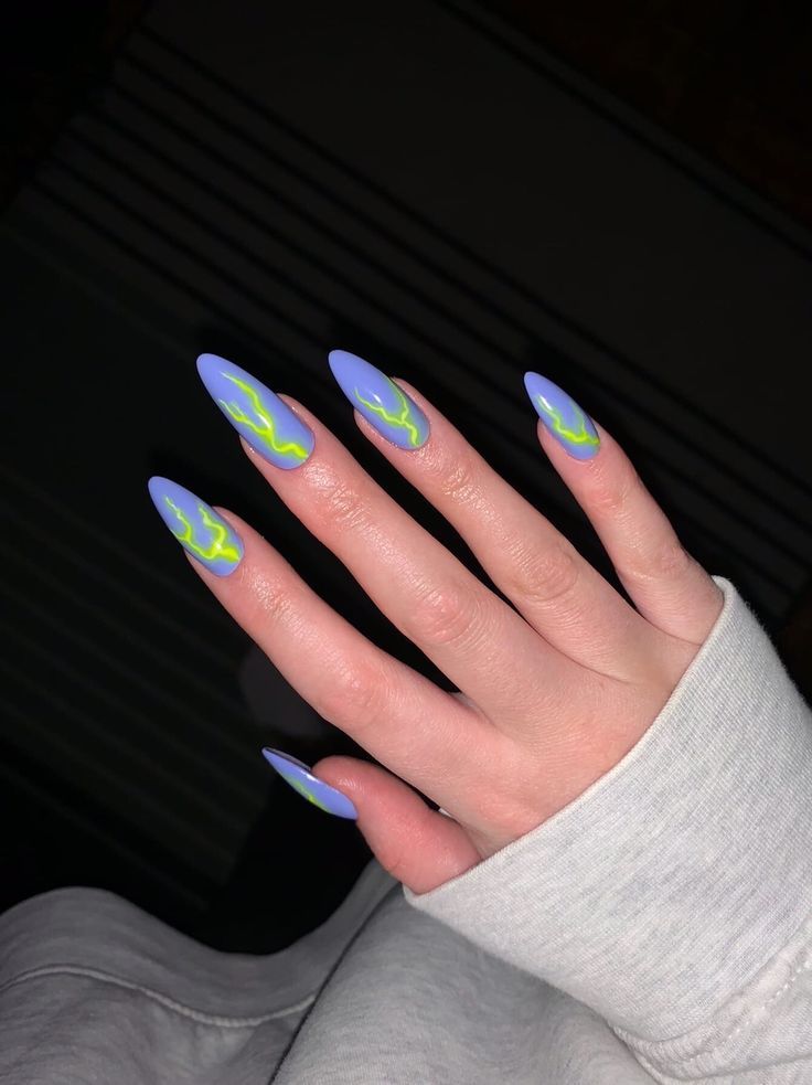 pastel purple and neon green nails Glittery Black Nail Designs, Dubstep Nails, Nature Nails Acrylic, Neon Light Nails, Alt Nails Acrylics, Edgy Nails Grunge, Lightning Nails, Matching Nails, Hoco Nails