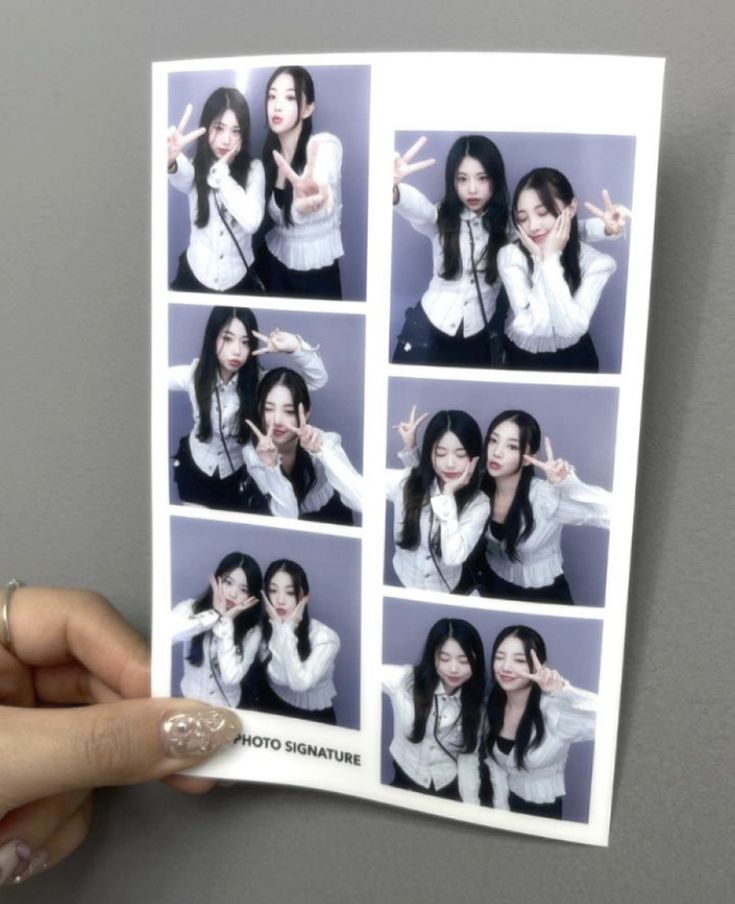 Photobox Pose, Photo Signature, Korean Friends, Funny Poses, Photobooth Pictures, 사진 촬영 포즈, Cute Selfies Poses, Poses For Photos, Photography Wallpaper