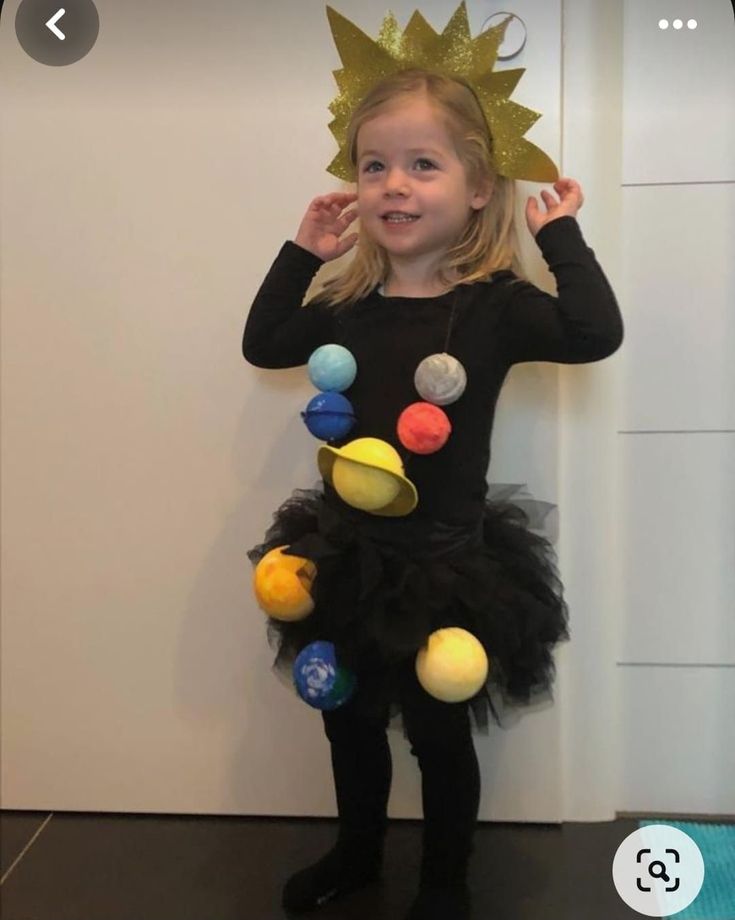 Solar System Halloween Costume, Maskembal Ideas For Kids, Diy Carnival Costume, Karneval Diy, Space Costumes, Diy Carnival, Diy Birthday Cake, Diy Costumes Kids, Diy Halloween Costumes For Kids