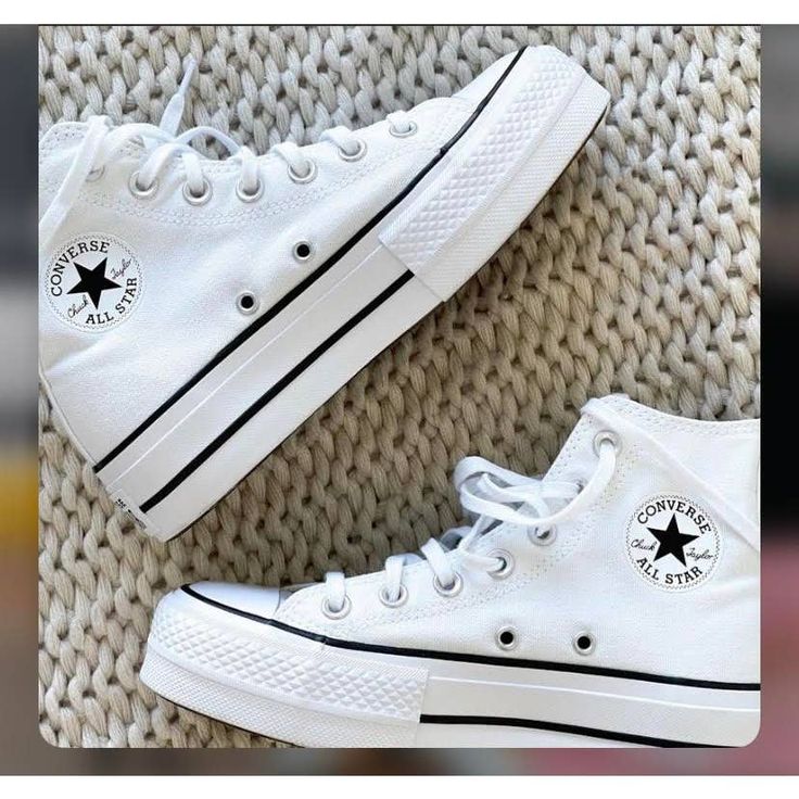 Measage Me Before Purchasing. !!! White Chuck Taylor All Star Lift Platform High Sneakers Fast Shipping / Size 7.5 Last Pair / Multiple Woman Sizes Available : 6, 7, 7.5, 8 Platform Canvas High Top Sneakers Elevated Platform ~1.5" Platform New In Box: I Can Ship Without Box To Lower Shipping!! Lmk Super Trendy Sold Out Online Converse All Star Lugged, Converse Shoes White, Converse One Star Platform, White Platform Converse, Converse Hightop, Canvas High Top Sneakers, Cute Converse Shoes, White Converse Shoes, Platform Tennis Shoes