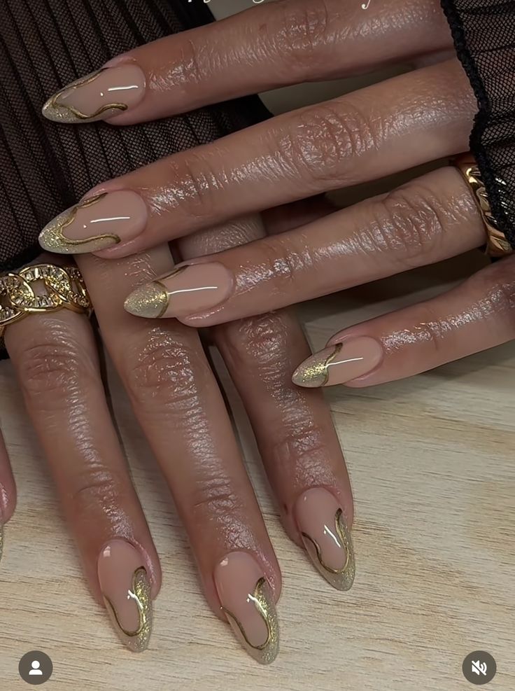 Sade Aesthetic Nails, Sade Nails, Gold French Nails, Beyonce Nails, Flamingo Nails, Hot Nail Designs, Queen Nails, Acrylic Nail Powder, Formal Nails